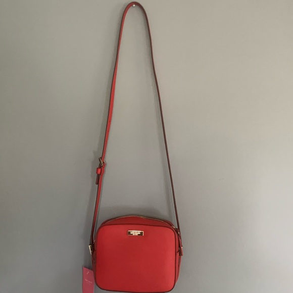 kate spade Handbags - NWT Kate Spade purse